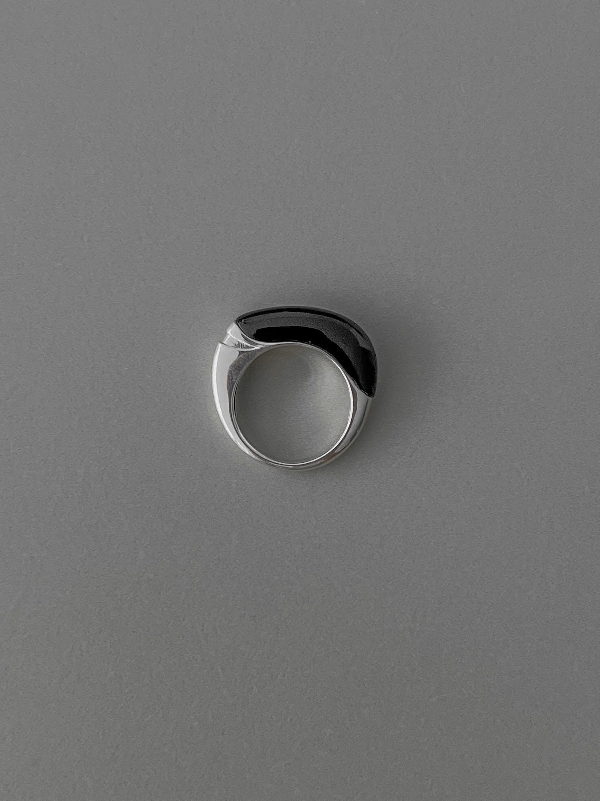 SLIM INLAY STACK RING [BLACK]
