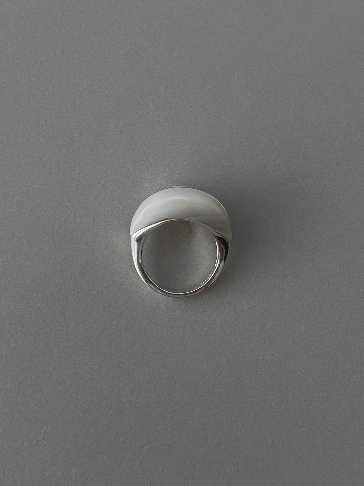 BOLD DOME RING [IVORY]