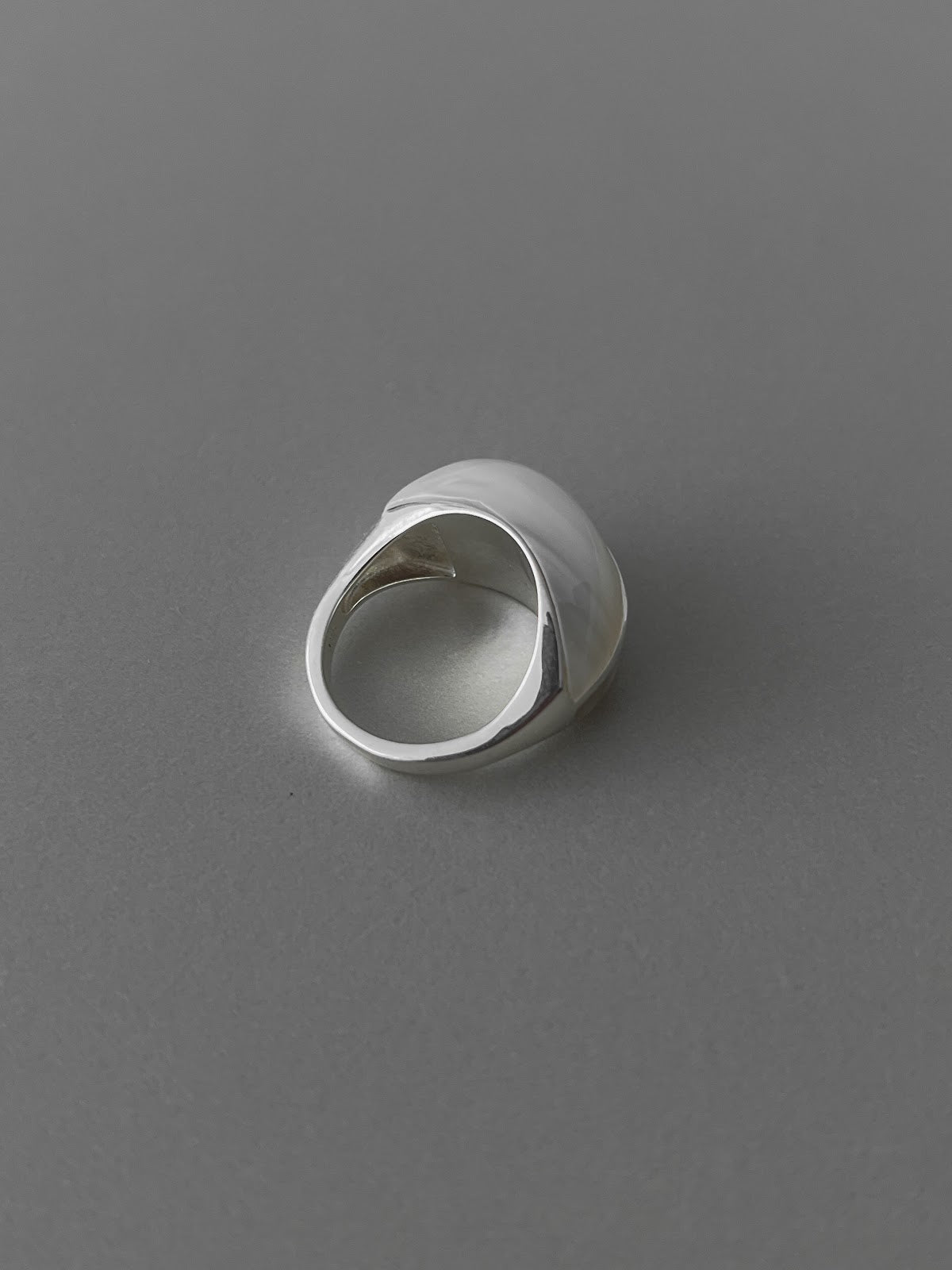 BOLD DOME RING [IVORY]