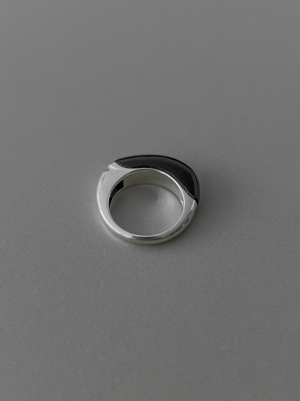 SLIM INLAY STACK RING [BLACK]